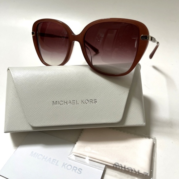 New in Case Original MICHAEL KORS Flatiron Sunglasses Rhinestones Pink MK2185BU - Picture 4 of 10